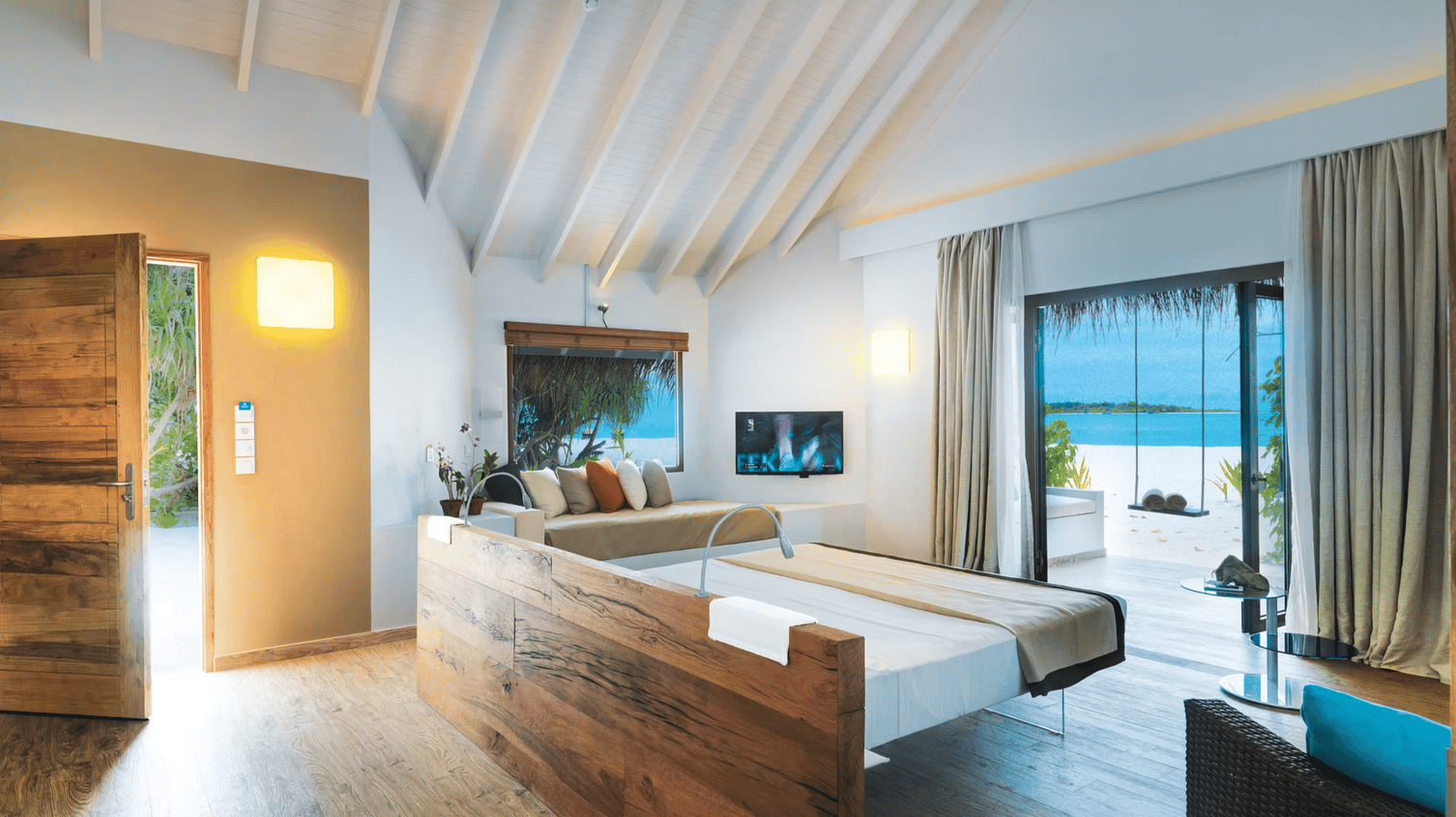 Beach Suite · One bedroom · beach